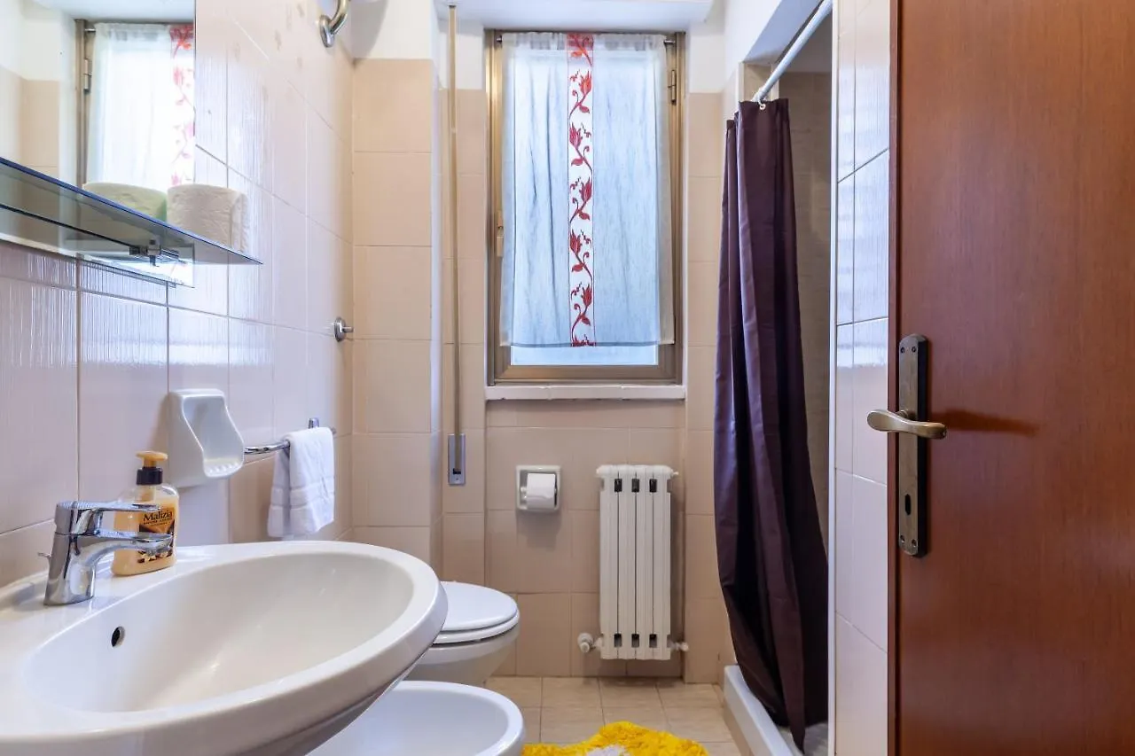 Residence Caravel 16 Lido di Camaiore 0*,