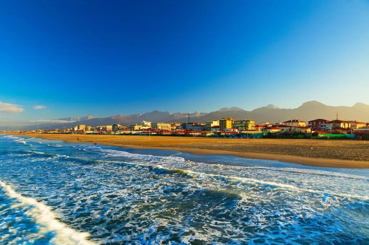 Residence Caravel 16 Lido di Camaiore Holiday home